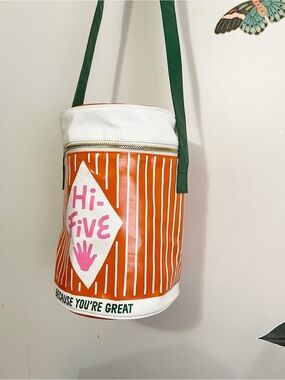 ban.do Insulated Lunch Bag Pink and Orange Striped Crossbody Bag